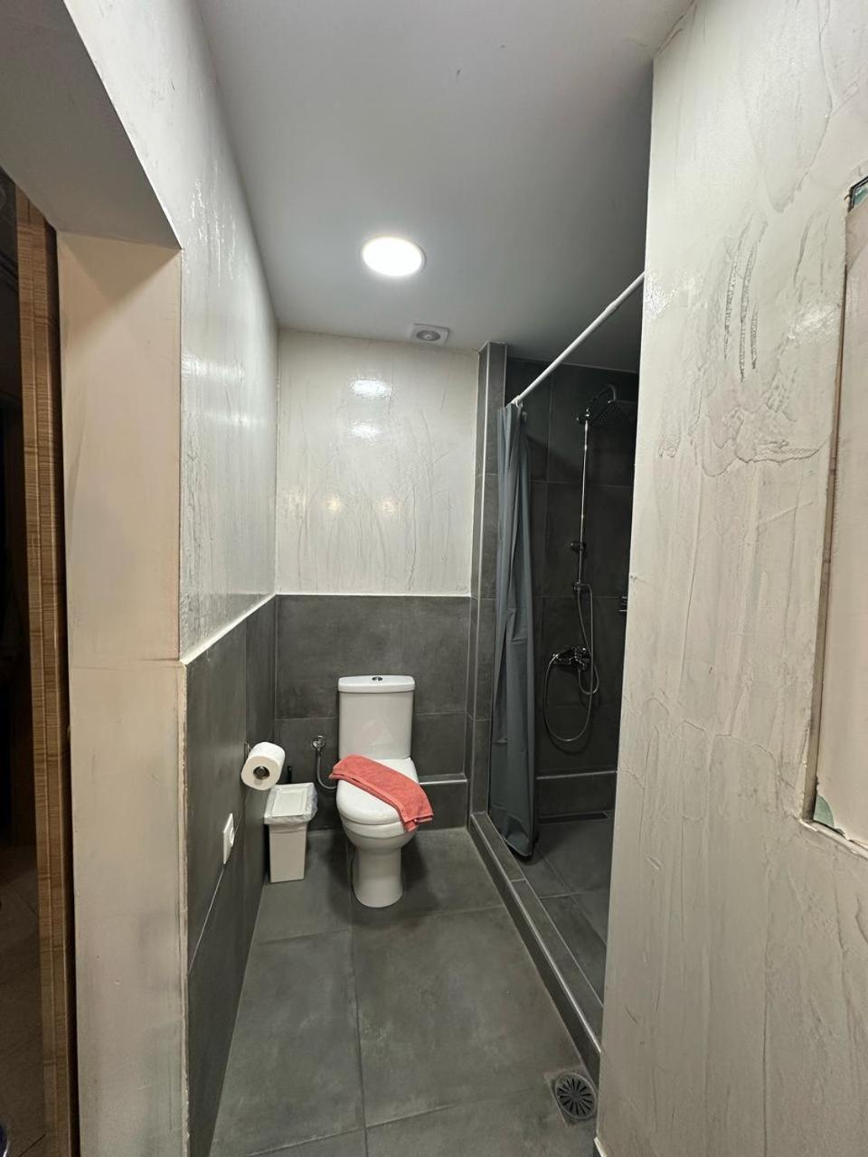 Thess Rooms Agion Panton 12 Salonicco Esterno foto