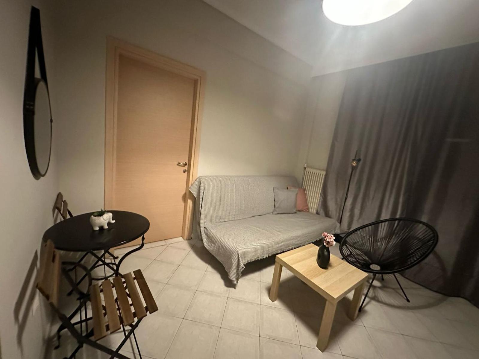 Thess Rooms Agion Panton 12 Salonicco Esterno foto